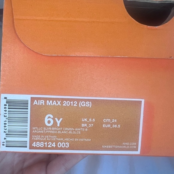 NWT NIKE AIR MAX 2012 -- 7 Women’s / 6Y - Picture 11 of 11